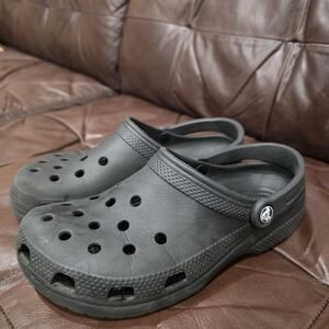 CROCS Black Classic Clogs